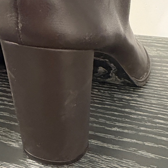 The Row Leather Ankle Boots - Picture 8 of 9